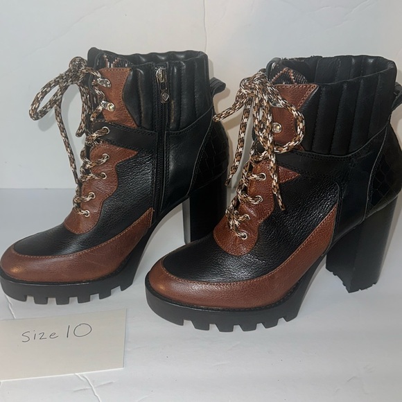 Antonio Melani Penn Leather Lug Sole Booties - Picture 4 of 16